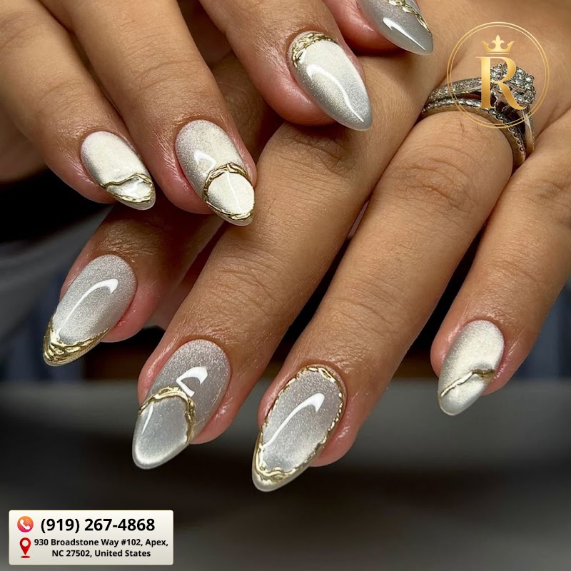 ROYAL NAILS & SPA