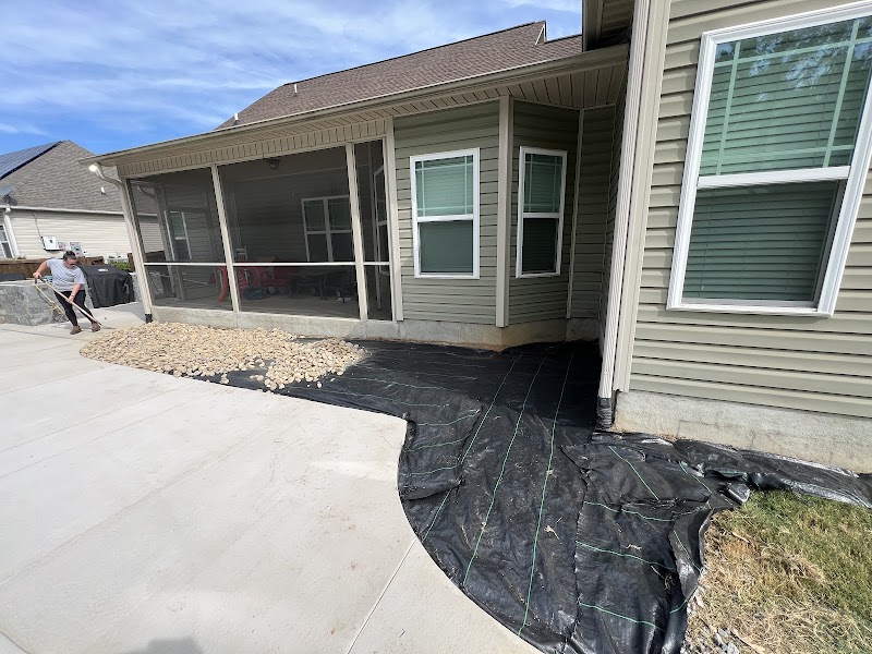 Advantage Lawn & Landscapes LLC