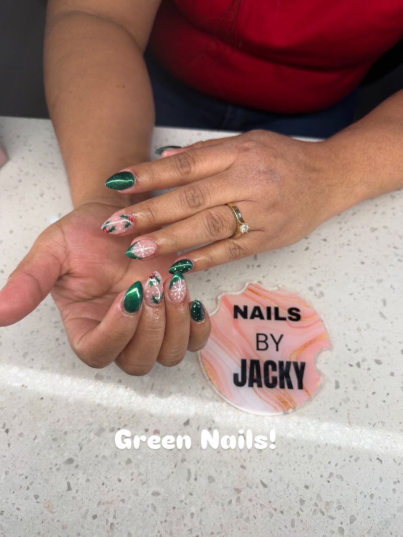 Chica’s Nail Studio