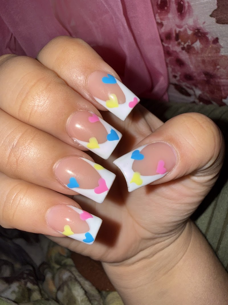 Mia Magenta Nails
